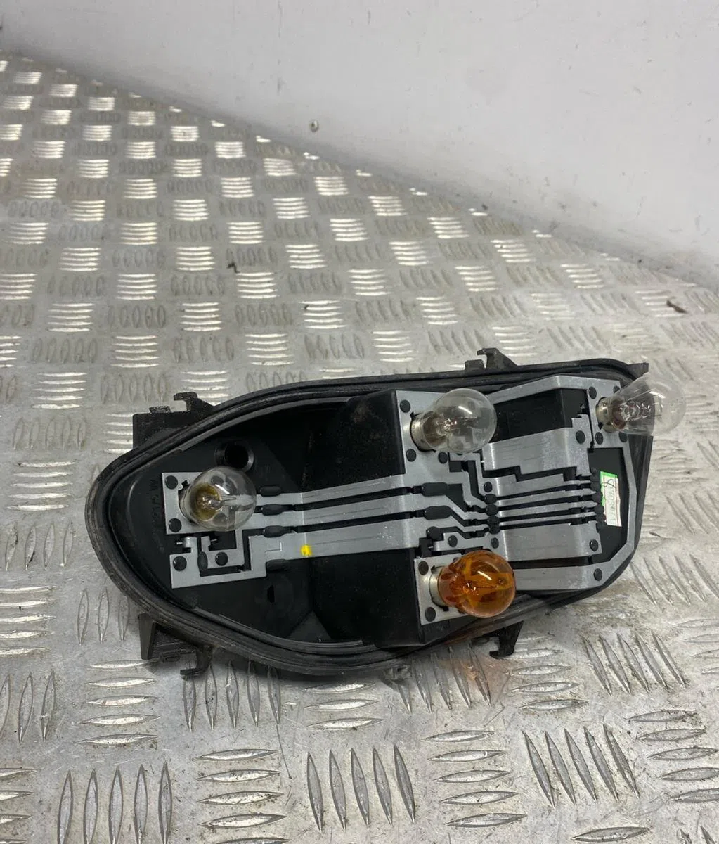 Platine feu arg RENAULT CLIO 3 PHASE 1 occasion