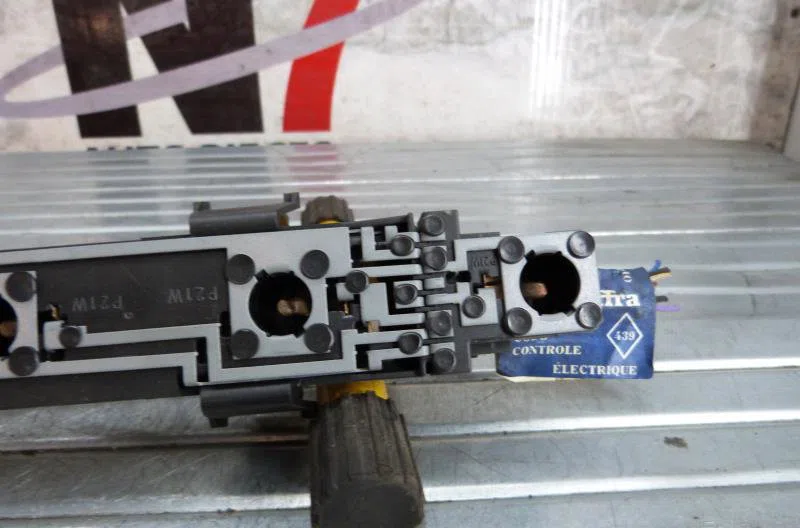 Platine feu arg RENAULT LAGUNA 1 PHASE 2 BREAK occasion