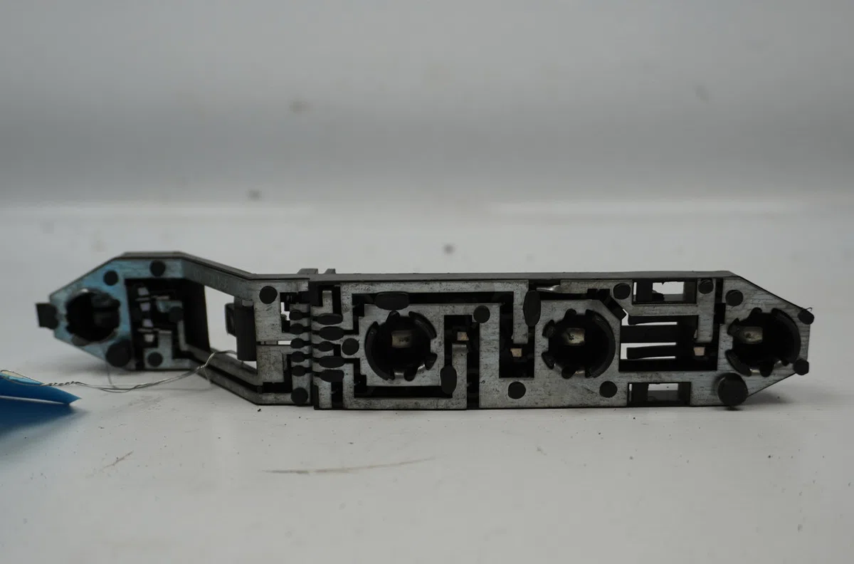 Platine feu arg Renault MEGANE II Break (KM0-1_) 1.5 dci (km02, km13) (2004-2006) occasion