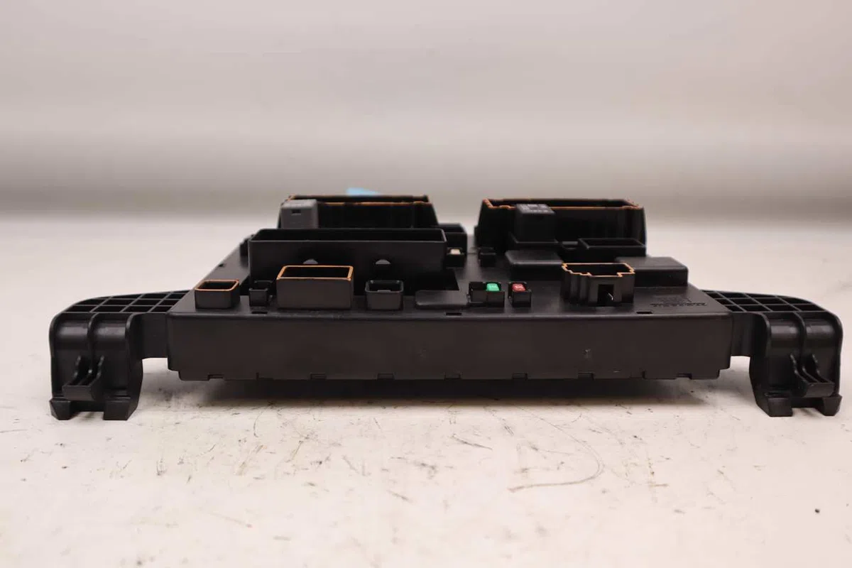Platine fusible ar Opel ASTRA J (P10) 1.7 cdti (68) (2009-2015) occasion