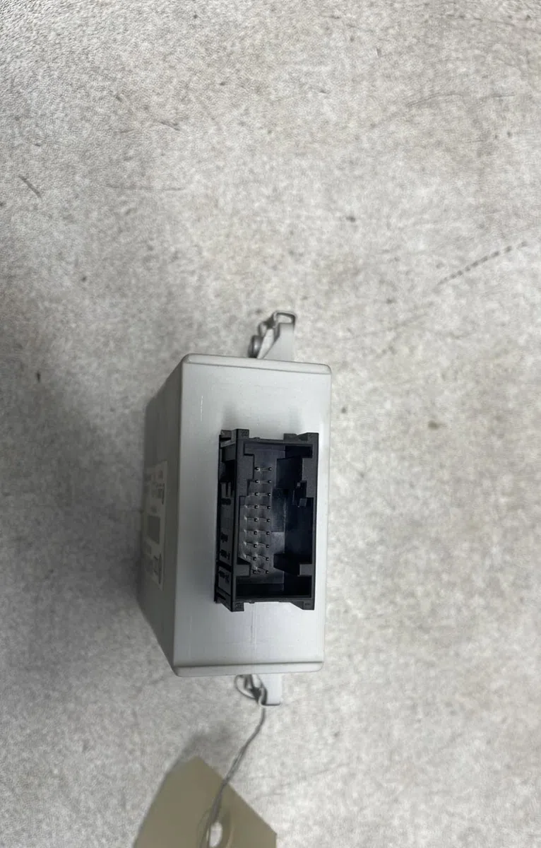 Platine fusible av Audi TT (8J3) 2.0 tfsi (2006-2010) occasion