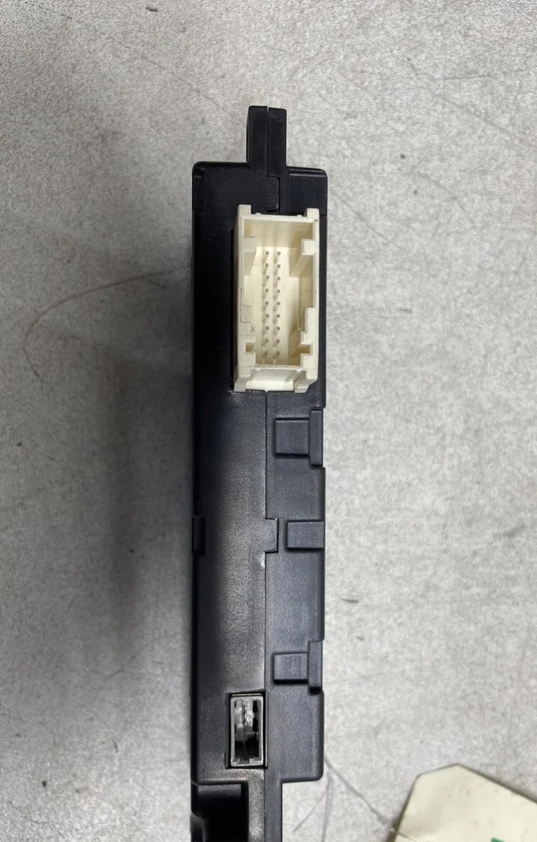 Platine fusible av Citroen BERLINGO Camionnette-Monospace (B9) 1.6 hdi 90 16v (2008) 3 portes occasion