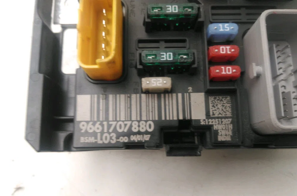 Platine fusible av CITROEN C3 1.4 HDI - 70 occasion