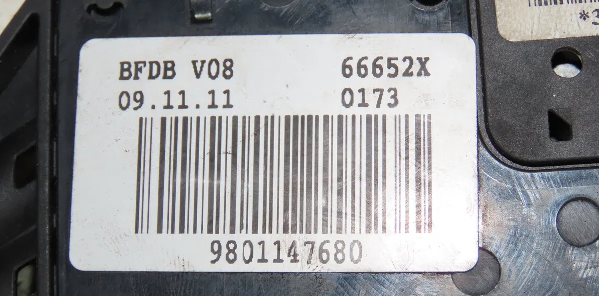 Platine fusible av Citroën C3 II (SC_) 1.4 hdi 70 (sc8hzc, sc8hr0, sc8hp4) (2009) 5 portes occasion