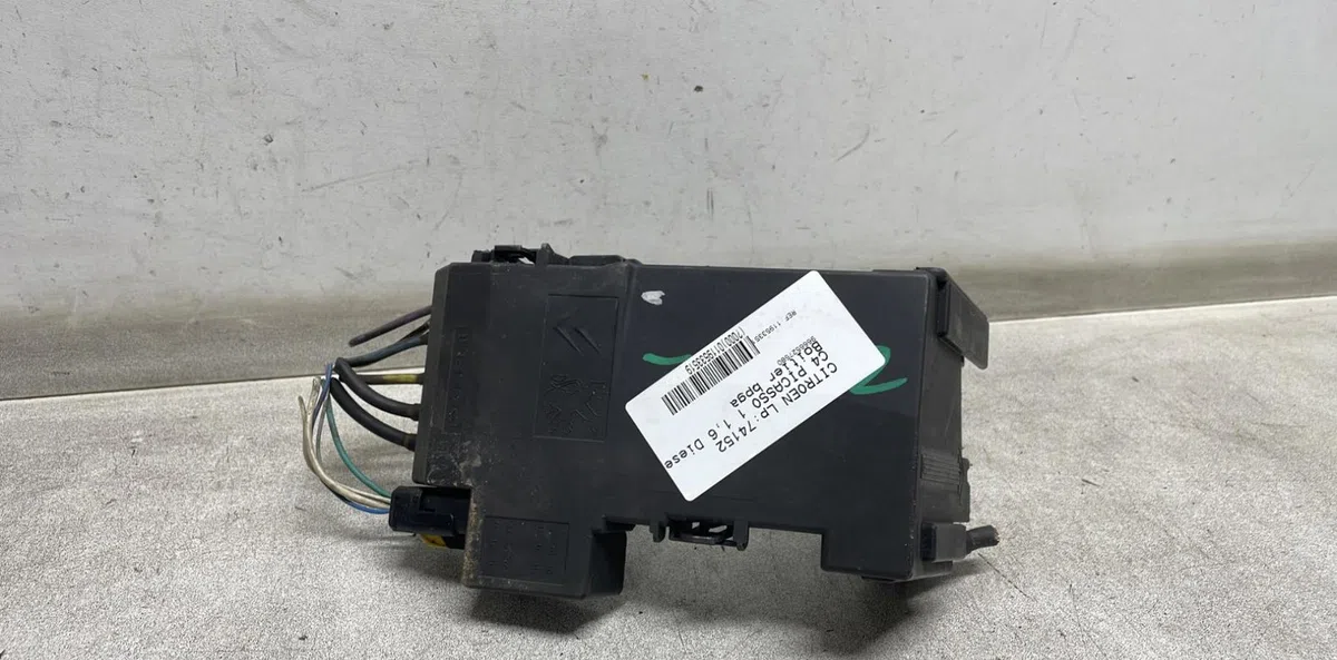 Platine fusible av Citroen C4 PICASSO I Monospace (UD_) 1.6 hdi (2007-2013) 5 portes occasion