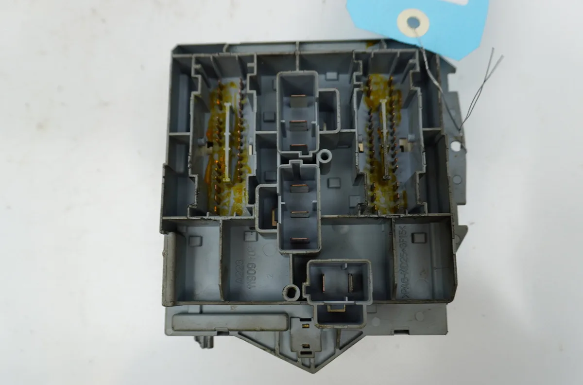 Platine fusible av Fiat STILO (192_) 1.9 jtd (192_xe1a) (2001-2006) occasion