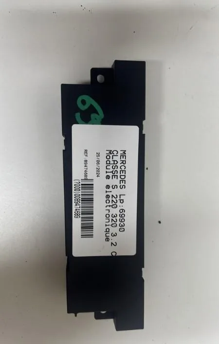 Platine fusible av Mercedes-benz CLASSE S (W220) S 320 cdi (220.025, 220.125) (2002-2005) occasion