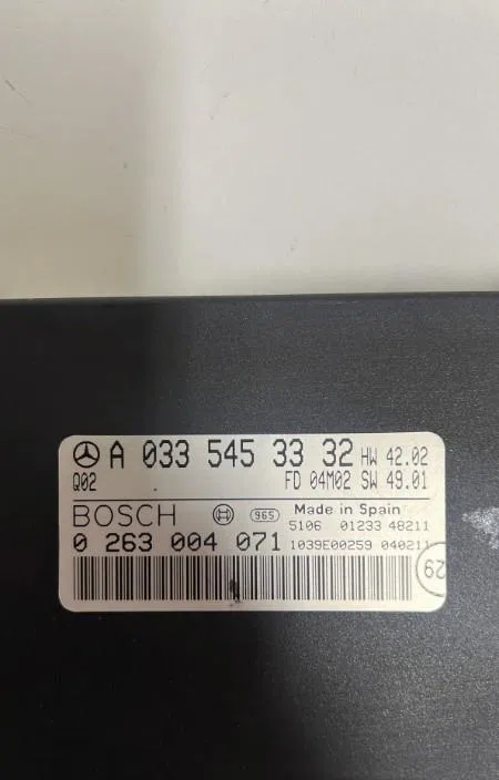 Platine fusible av Mercedes-benz CLASSE S (W220) S 320 cdi (220.025, 220.125) (2002-2005) occasion
