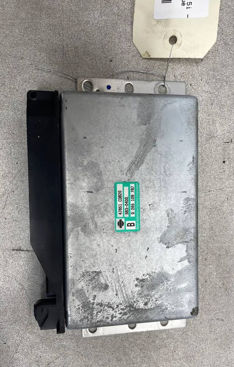 Platine fusible av NISSAN 350 Z CABRIOLET occasion