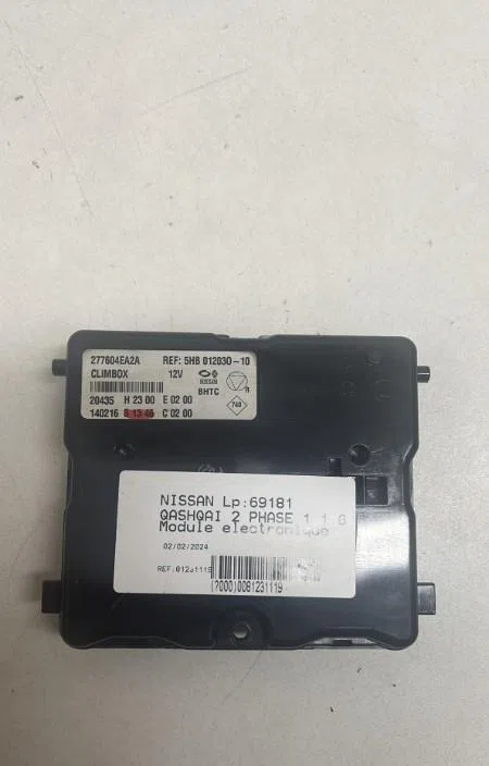 Platine fusible av Nissan QASHQAI II SUV (J11, J11_) 1.6 dci (2013) occasion
