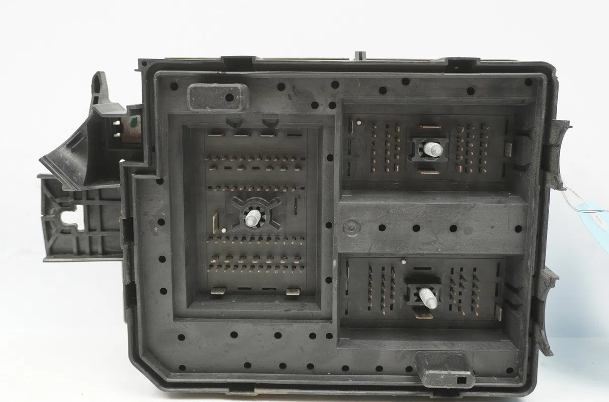 Platine fusible av Opel ADAM (M13) 1.4 (2012-2019) occasion