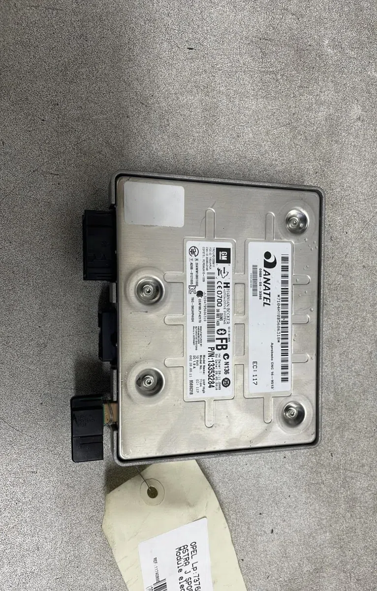 Platine fusible av Opel ASTRA J Sports Tourer (P10) 1.7 cdti (35) (2010-2015) occasion