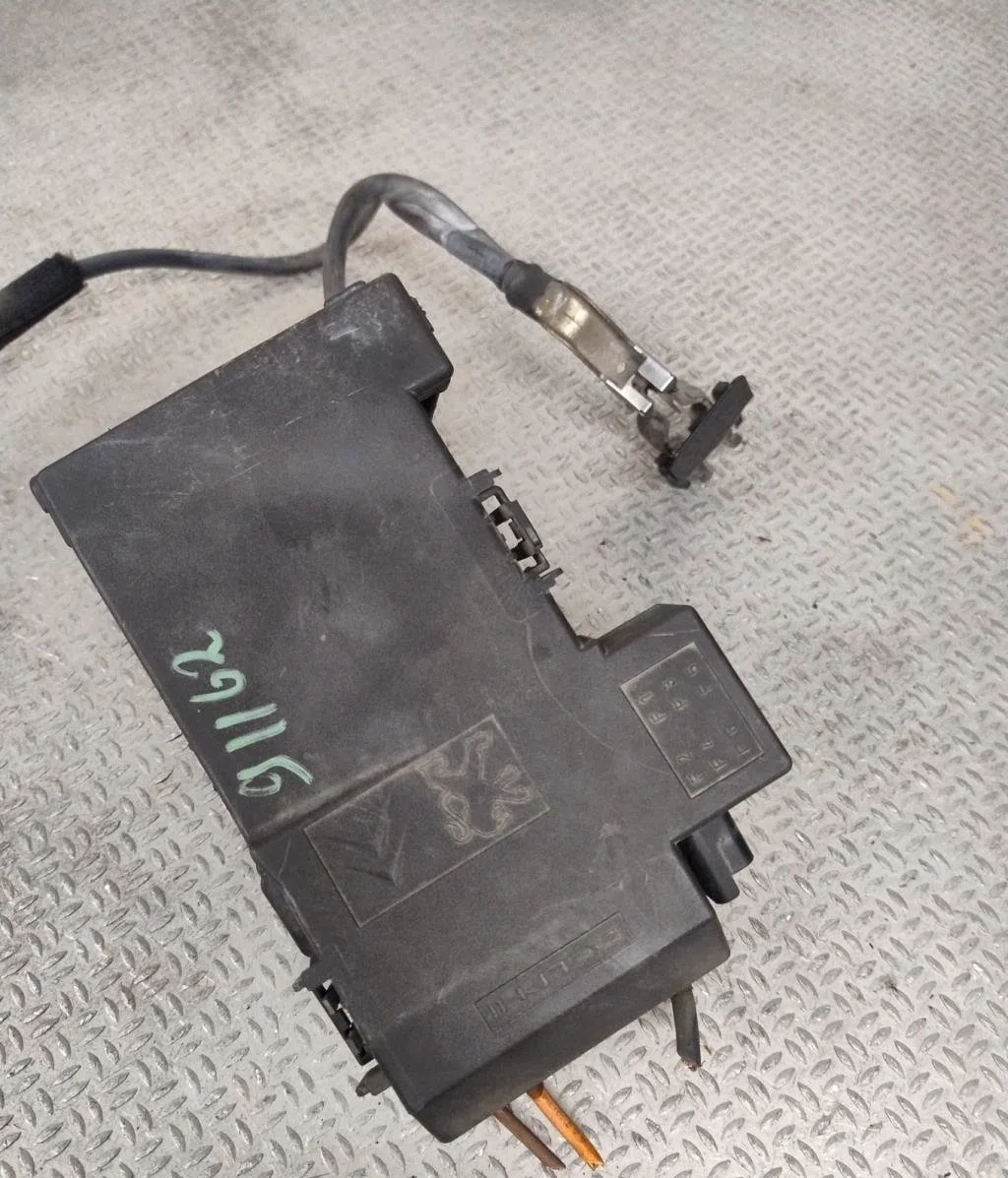 Platine fusible av PEUGEOT 3008 1  3008 1 occasion