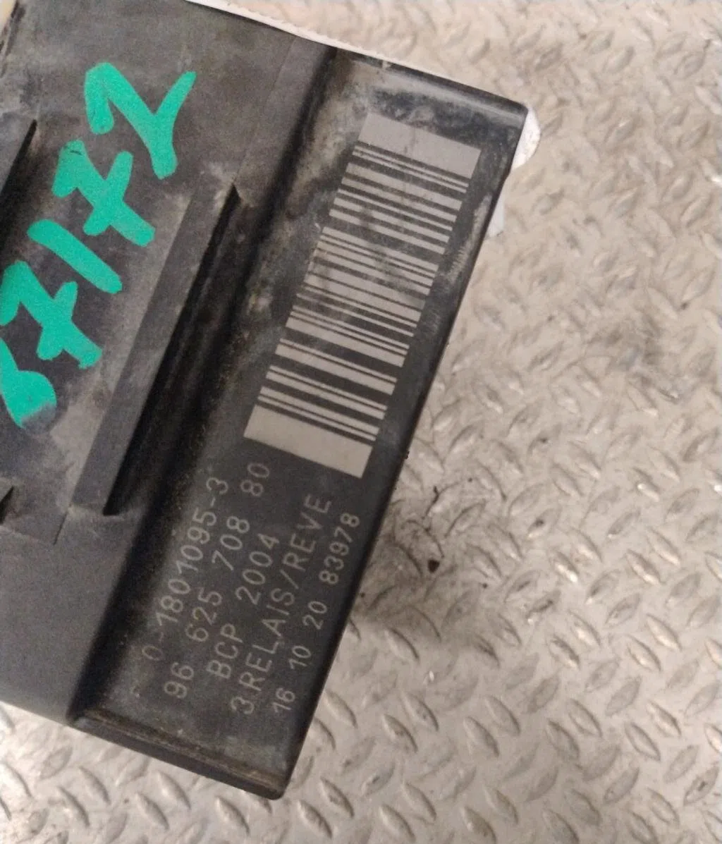 Platine fusible av PEUGEOT 308 2 SW  308 2 SW PHASE 1 BREAK occasion
