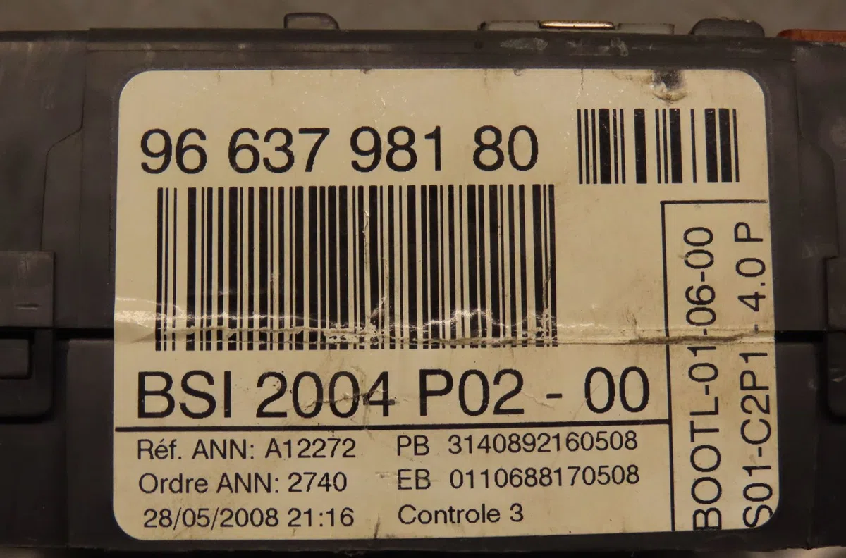 Platine fusible av Peugeot 308 I (4A_, 4C_) 1.6 hdi (2007-2014) 5 portes occasion
