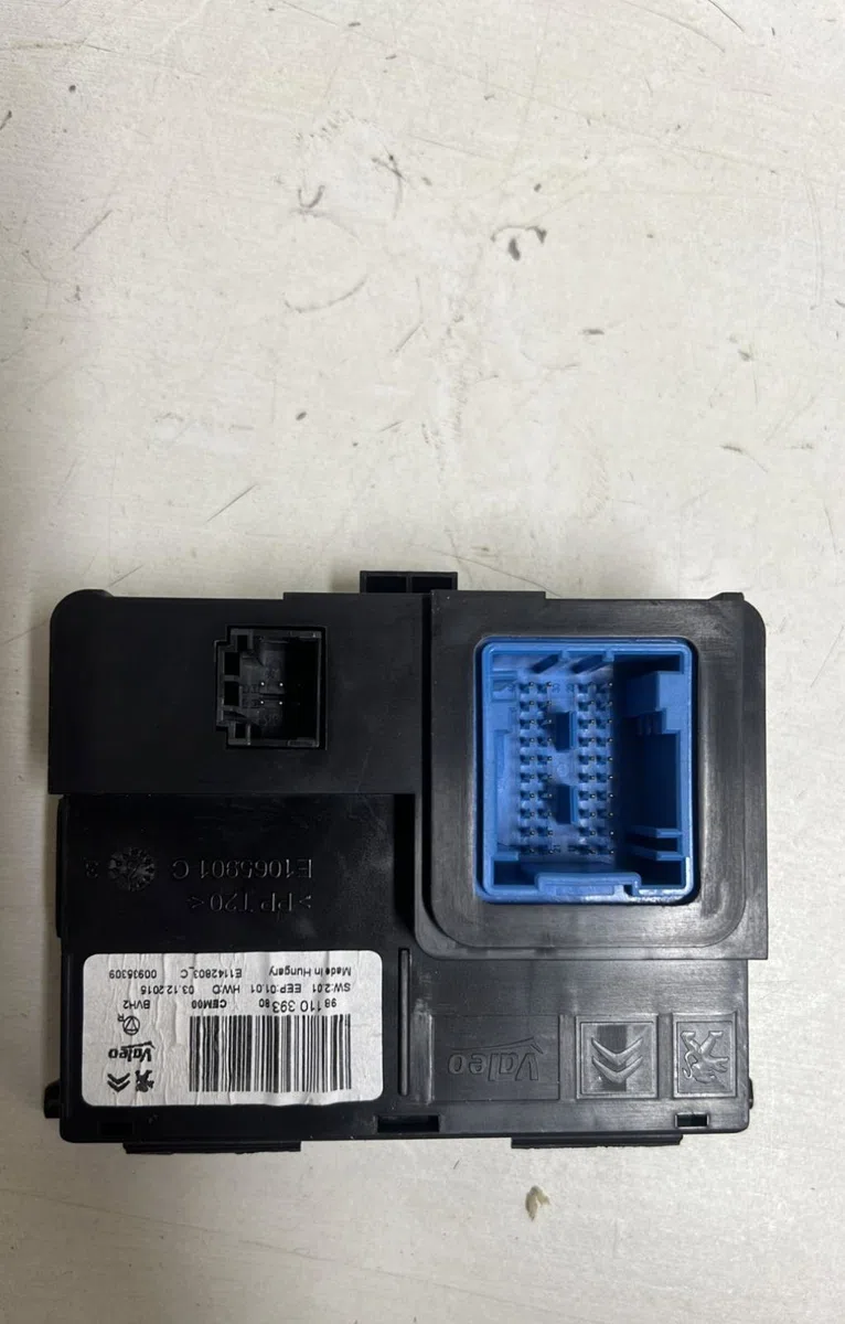 Platine fusible av Peugeot 308 II (LB_, LP_, LW_, LH_, L3_) 1.6 gti (l35gnh) (2015-2021) occasion