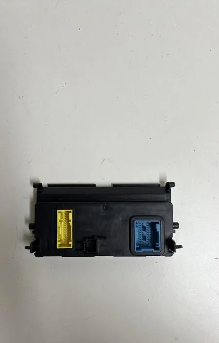 Platine fusible av Peugeot 508 I (8D_) 2.0 hdi (2010-2018) occasion