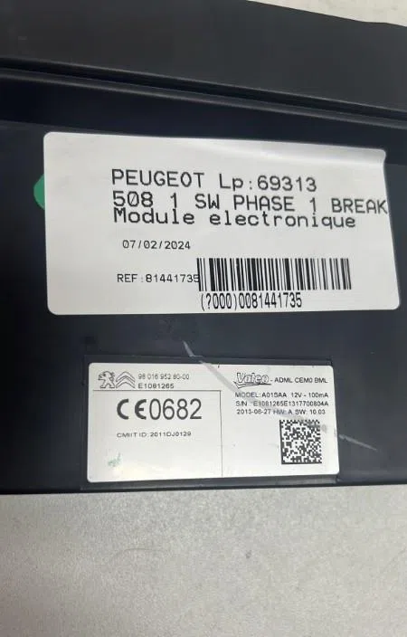 Platine fusible av Peugeot 508 SW I (8E_) 2.0 hdi (2010-2018) occasion