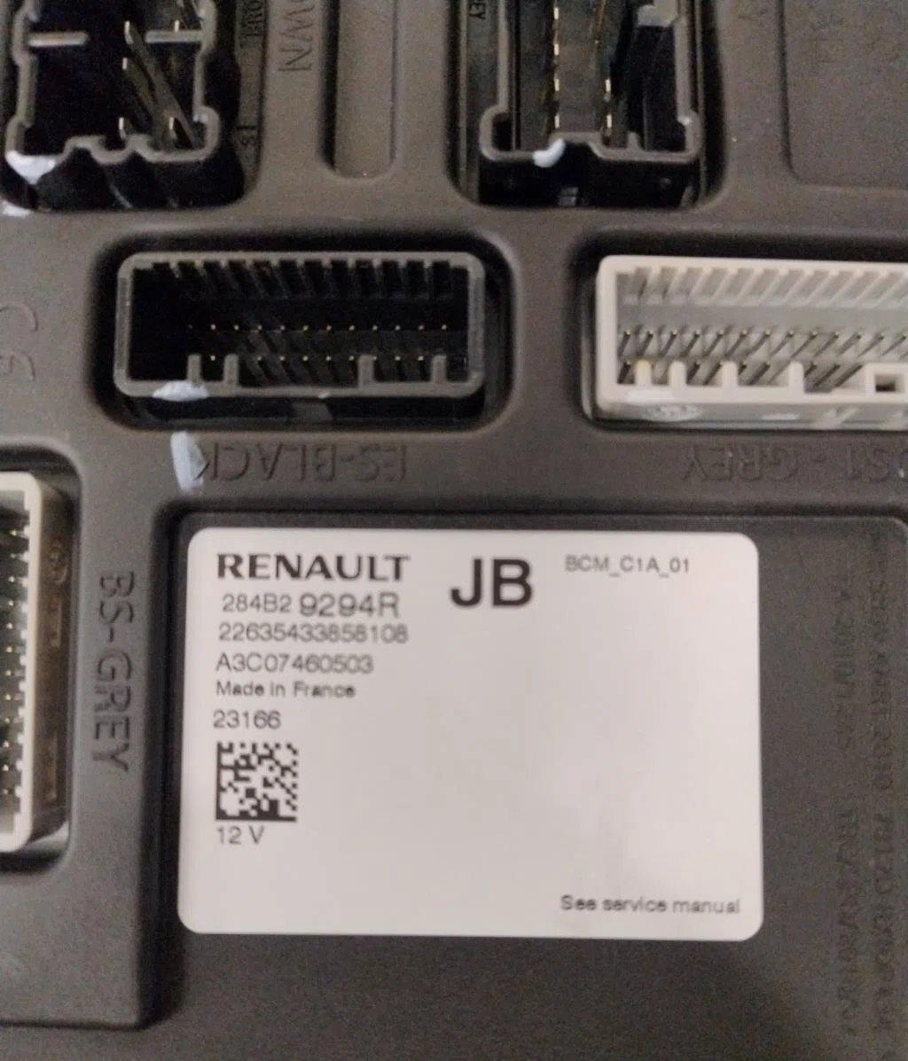 Platine fusible av Renault CAPTUR II (HF_) E-tech 145 (hfmu) (2022) 5 portes occasion
