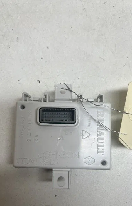 Platine fusible av Renault CLIO IV (BH_) 1.5 dci 90 (2012) 5 portes occasion
