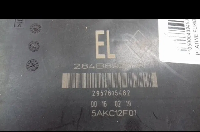 Platine fusible av Renault KADJAR (HA_, HL_) 1.3 tce 140 (2018) occasion