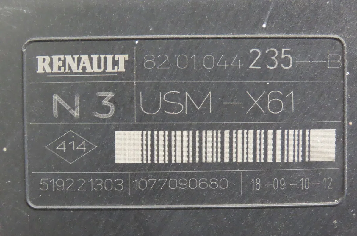 Platine fusible av Renault KANGOO Express (FW0-1_) Z.e. (fw0z, fw1z) (2011) occasion