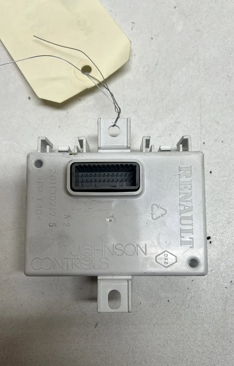 Platine fusible av Renault KANGOO - GRAND KANGOO II (KW0-1_) 1.2 tce 115 (kw02, kw14) (2013) occasion