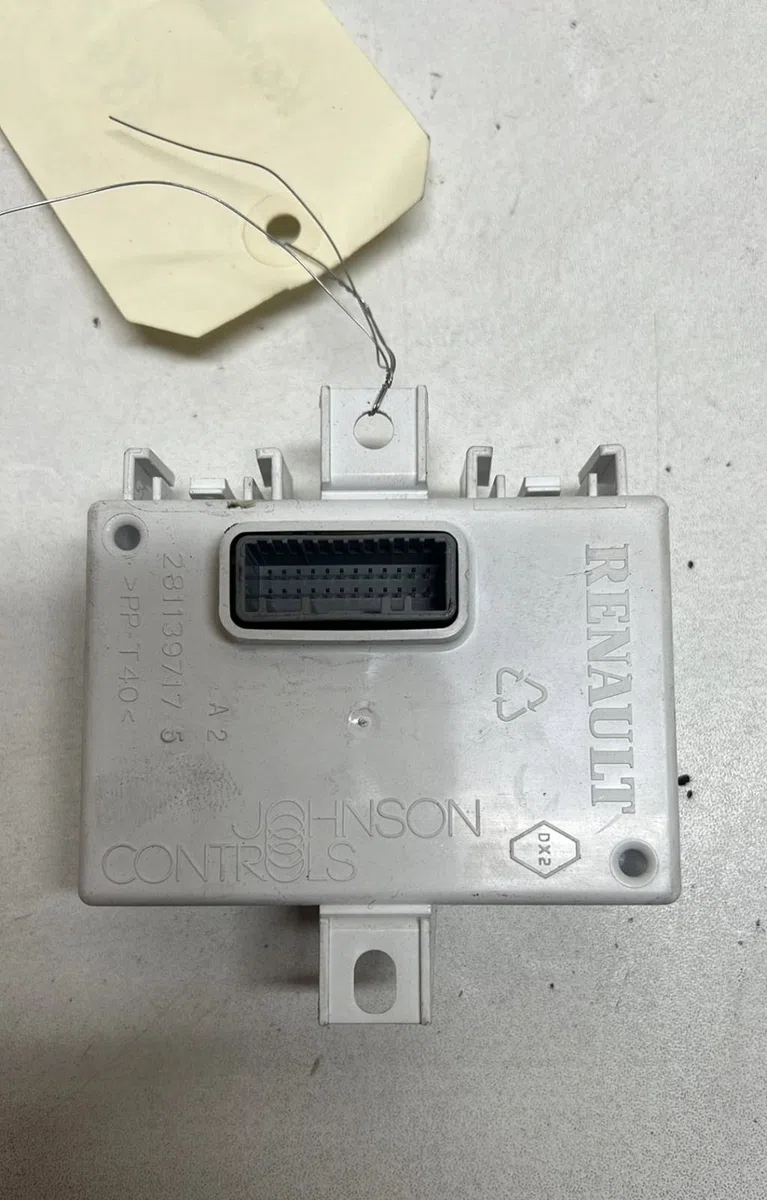 Platine fusible av Renault KANGOO - GRAND KANGOO II (KW0-1_) 1.2 tce 115 (kw02, kw14) (2013) occasion