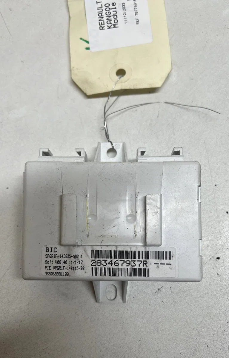 Platine fusible av Renault KANGOO - GRAND KANGOO II (KW0-1_) 1.2 tce 115 (kw02, kw14) (2013) occasion