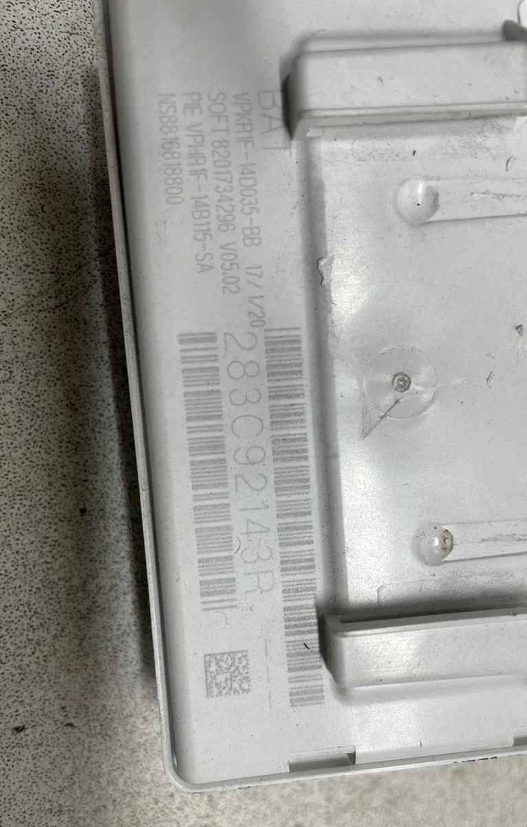 Platine fusible av Renault MASTER III Camionnette (FV) 2.3 dci 135 fwd (fv0n, fv08) (2014) occasion