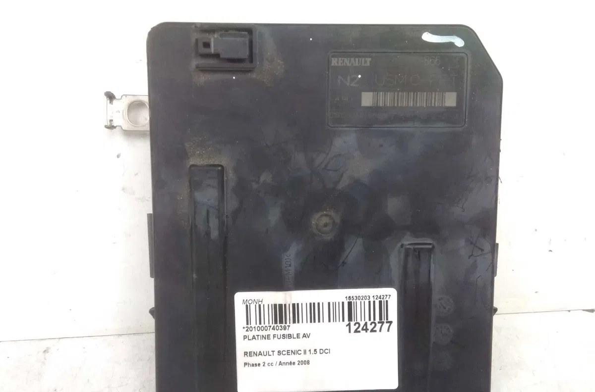 Platine fusible av RENAULT MEGANE 2008 occasion