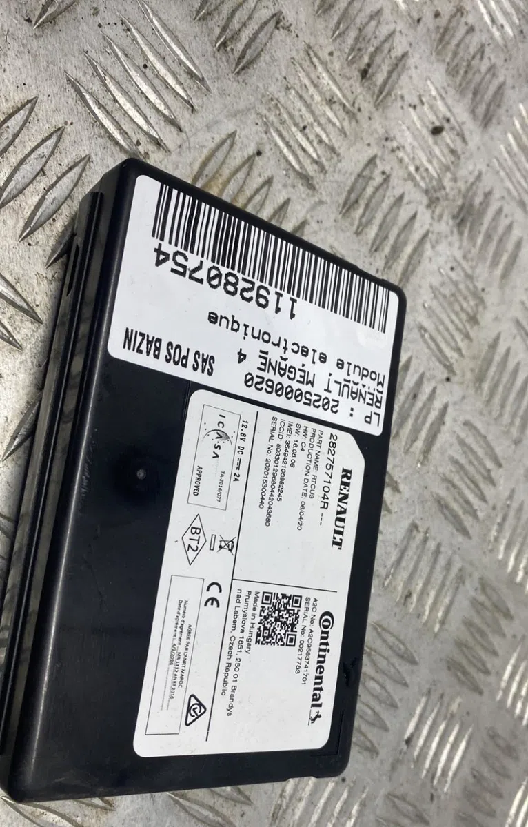 Platine fusible av RENAULT MEGANE 4 PHASE 1 occasion