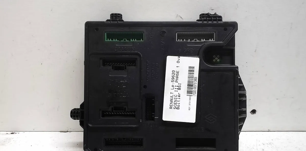 Platine fusible av Renault SCÉNIC III (JZ0-1_) 1.5 dci (2009) 5 portes occasion