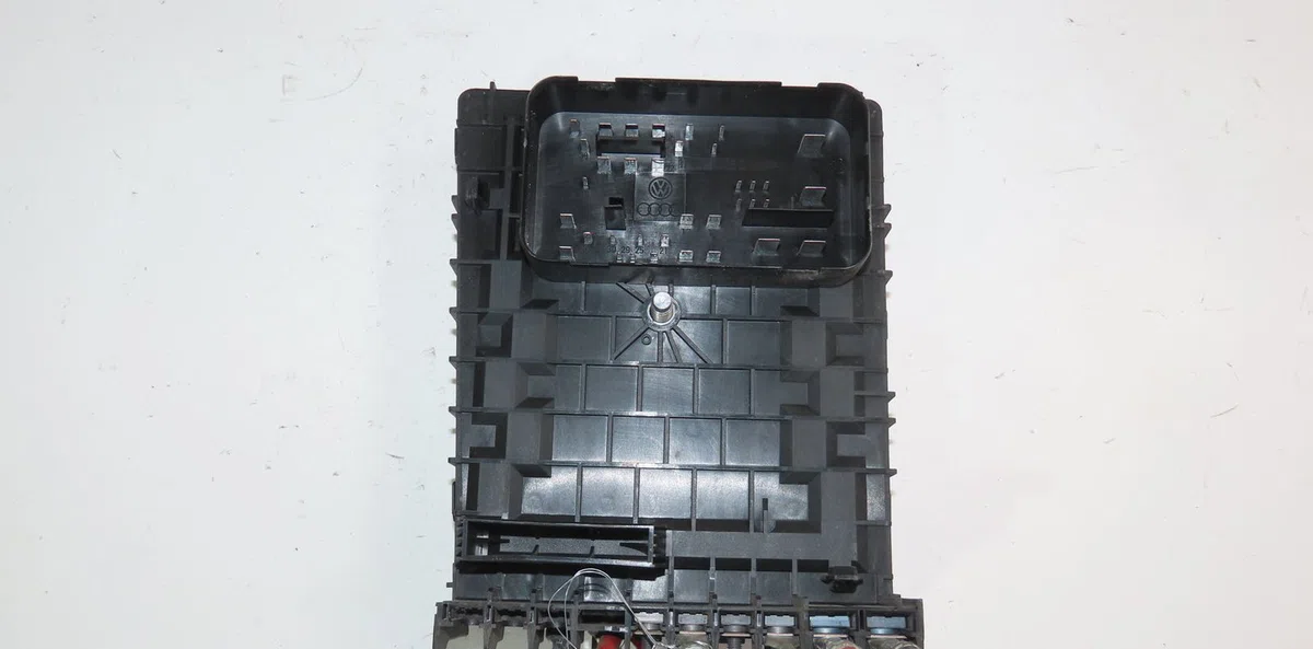 Platine fusible av Seat ALTEA XL (5P5, 5P8) 1.6 tdi (2009) occasion