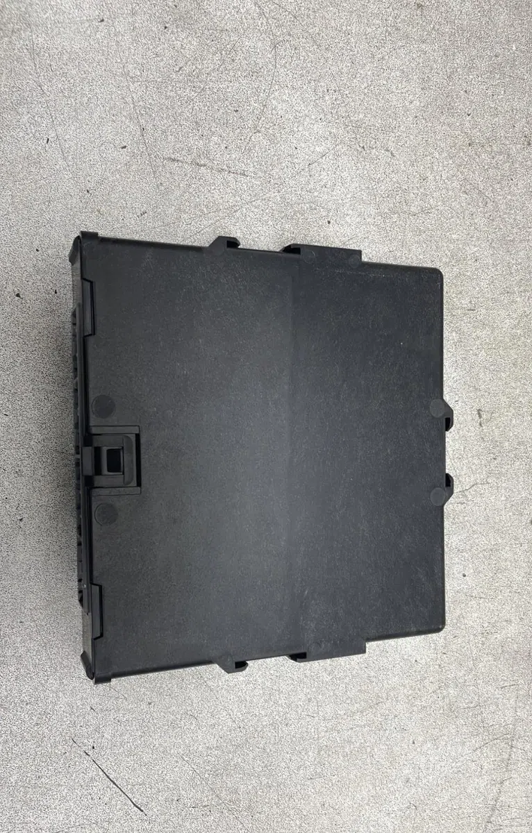 Platine fusible av Toyota AURIS (_E15_) 1.8 hybrid (zwe150_) (2010-2012) occasion