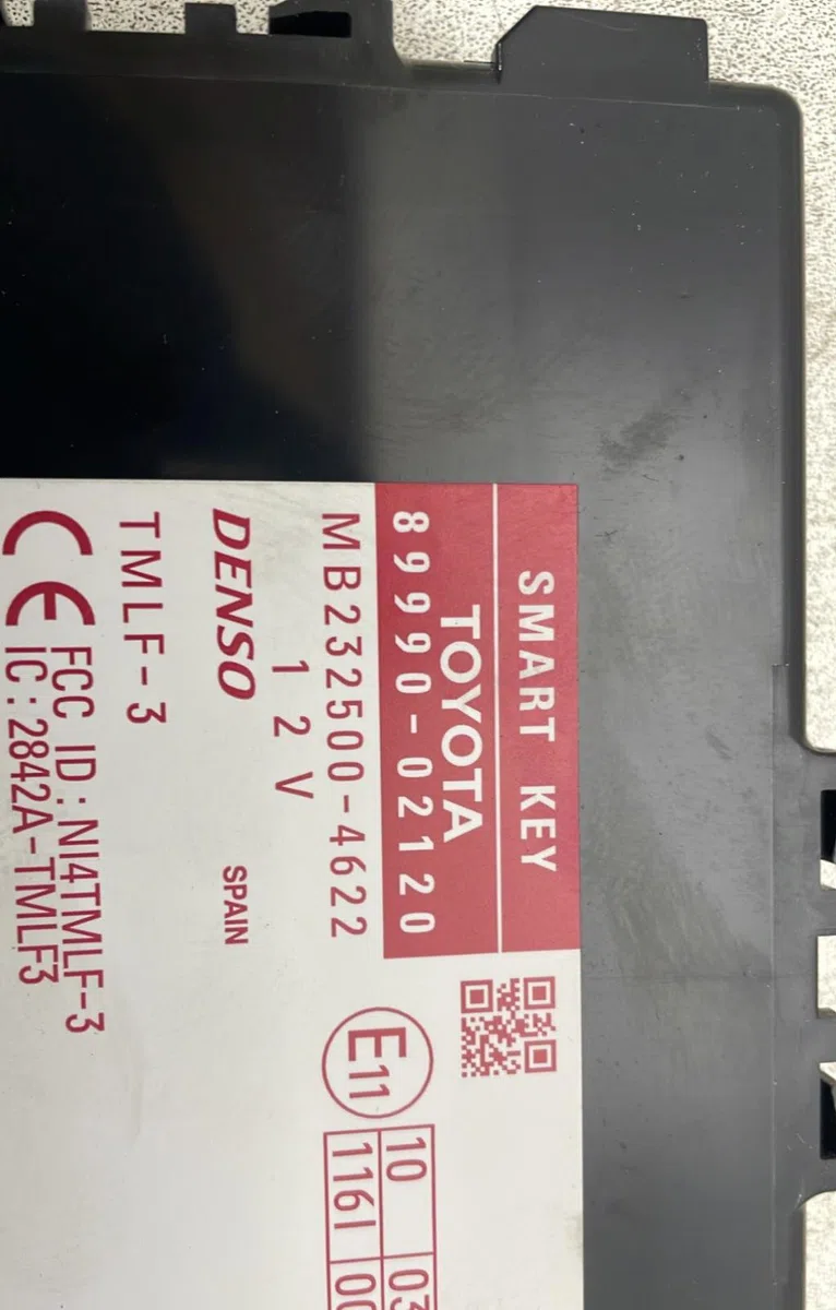 Platine fusible av Toyota AURIS (_E15_) 1.8 hybrid (zwe150_) (2010-2012) occasion