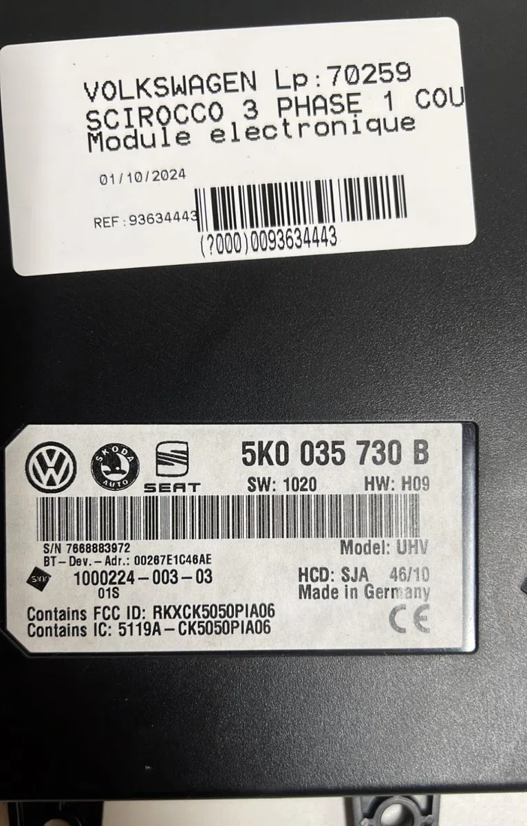 Platine fusible av Volkswagen SCIROCCO III (137, 138) 2.0 tdi (2010-2017) occasion