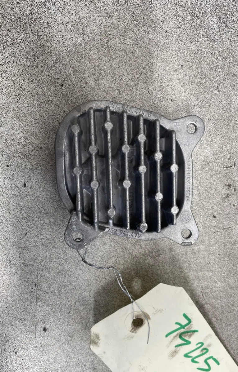 Platine fusible av Volkswagen TAIGO (CS1) Liberty 200 (2006) occasion