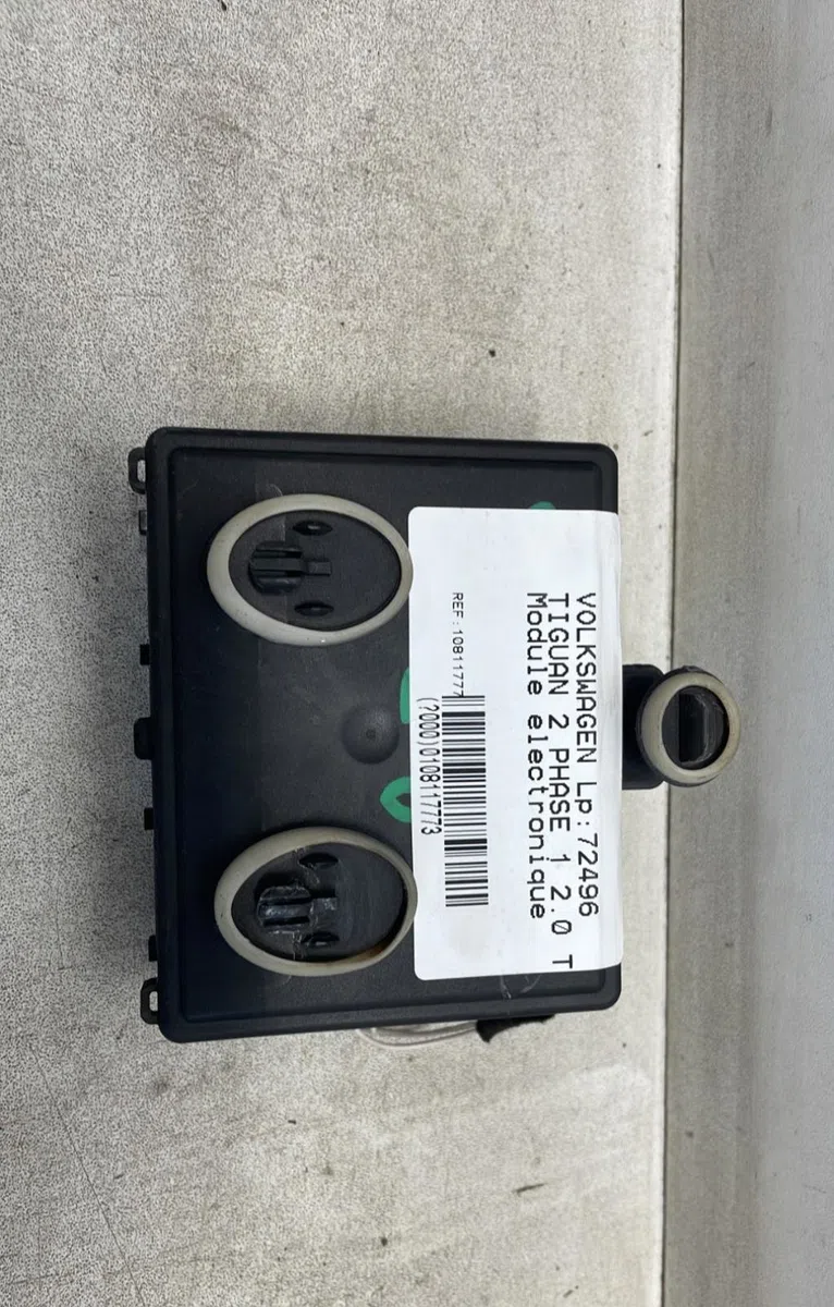 Platine fusible av Volkswagen TIGUAN (AD1, AX1) 2.0 tdi (2016) occasion