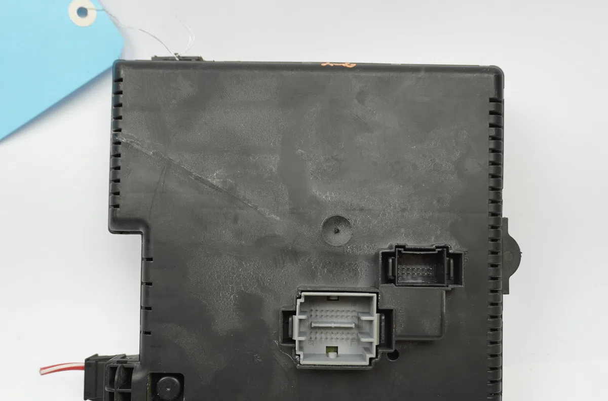Platine fusible av Volvo S60 I (384) 2.4 d (2001-2010) occasion