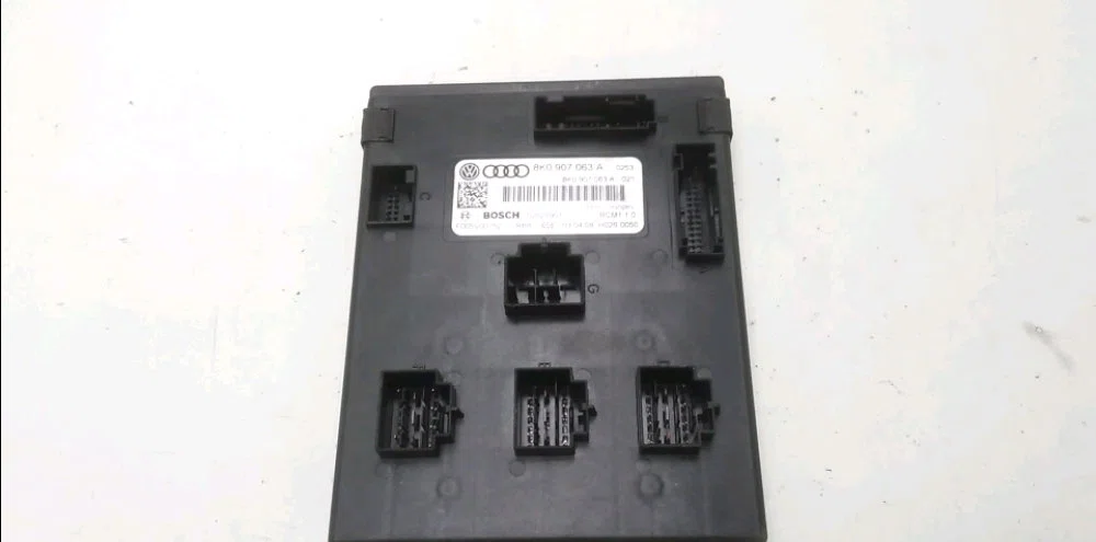 Platine fusible habitacle Audi A4 B8 Avant (8K5) 2.0 tdi (2008-2015) occasion