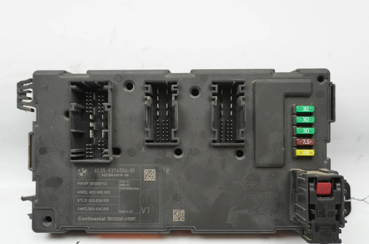 Platine fusible habitacle B.M.W. SERIE 3 VI 2.0D 136ch occasion