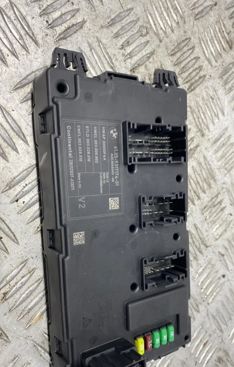 Platine fusible habitacle BMW SERIE 3 F30 PHASE 1 occasion