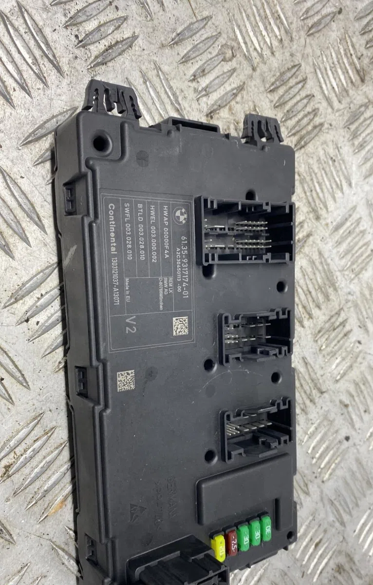 Platine fusible habitacle BMW SERIE 3 F30 PHASE 1 occasion