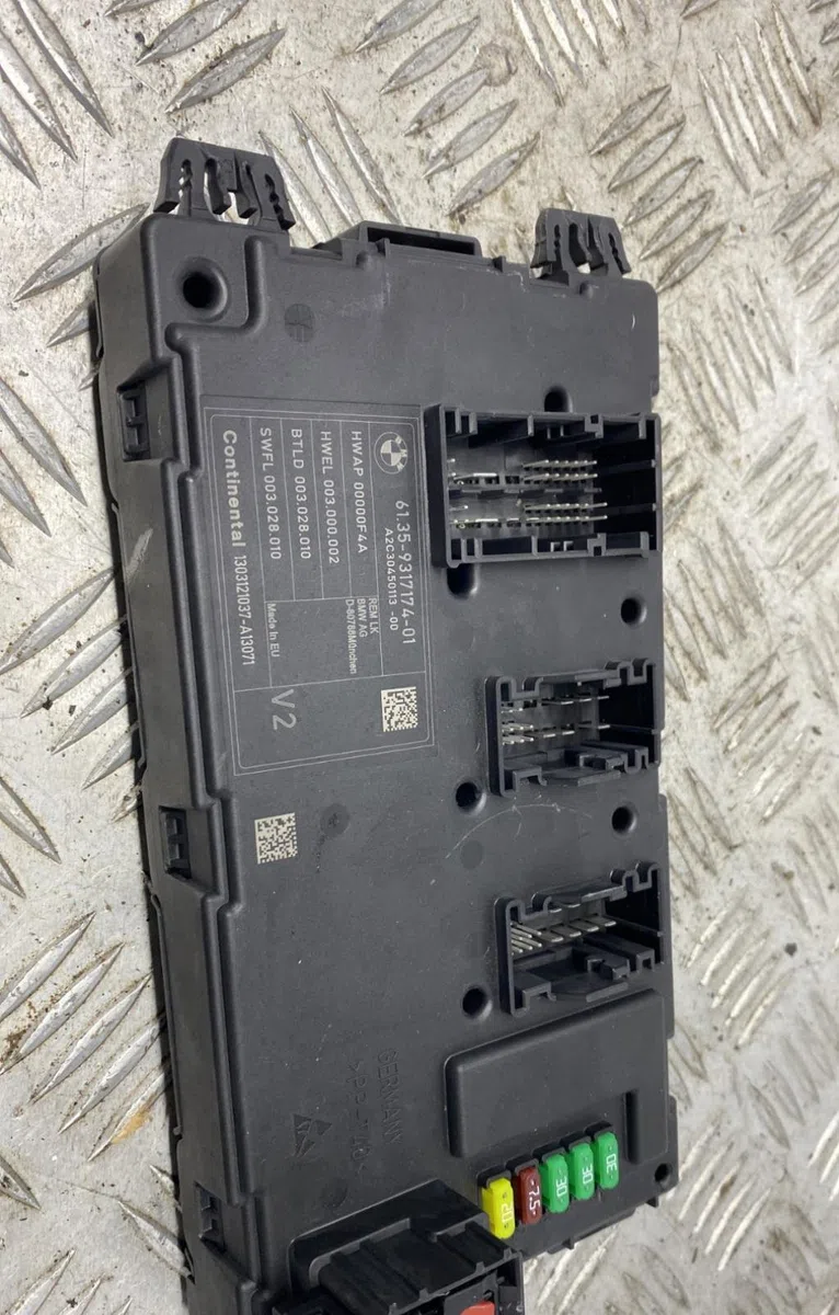 Platine fusible habitacle BMW SERIE 3 F30 PHASE 1 occasion