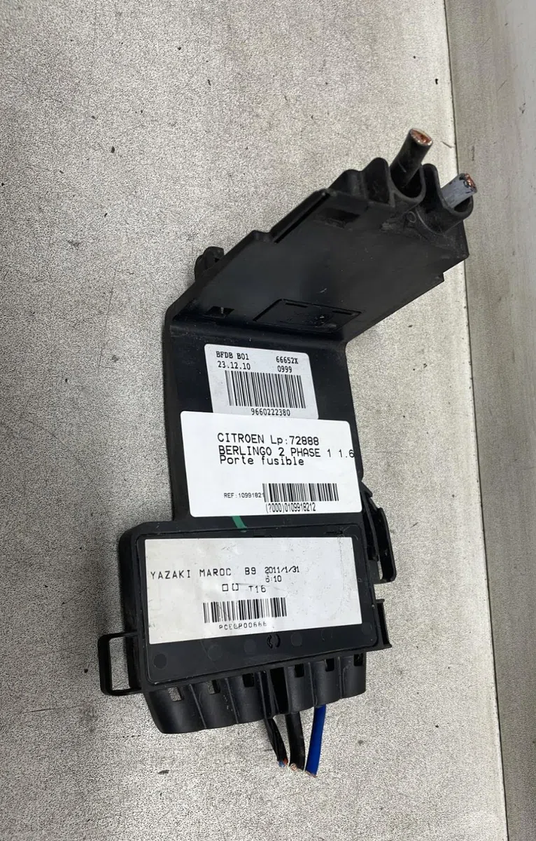 Platine fusible habitacle Citroen BERLINGO Camionnette-Monospace (B9) 1.6 hdi 90 16v (2008) 3 portes occasion