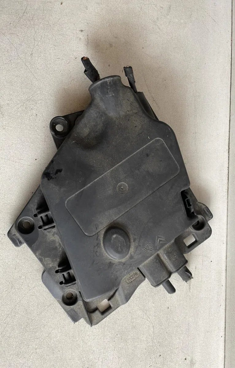 Platine fusible habitacle Citroen C3 II (SC_) 1.2 vti 82 (2012-2016) 5 portes occasion