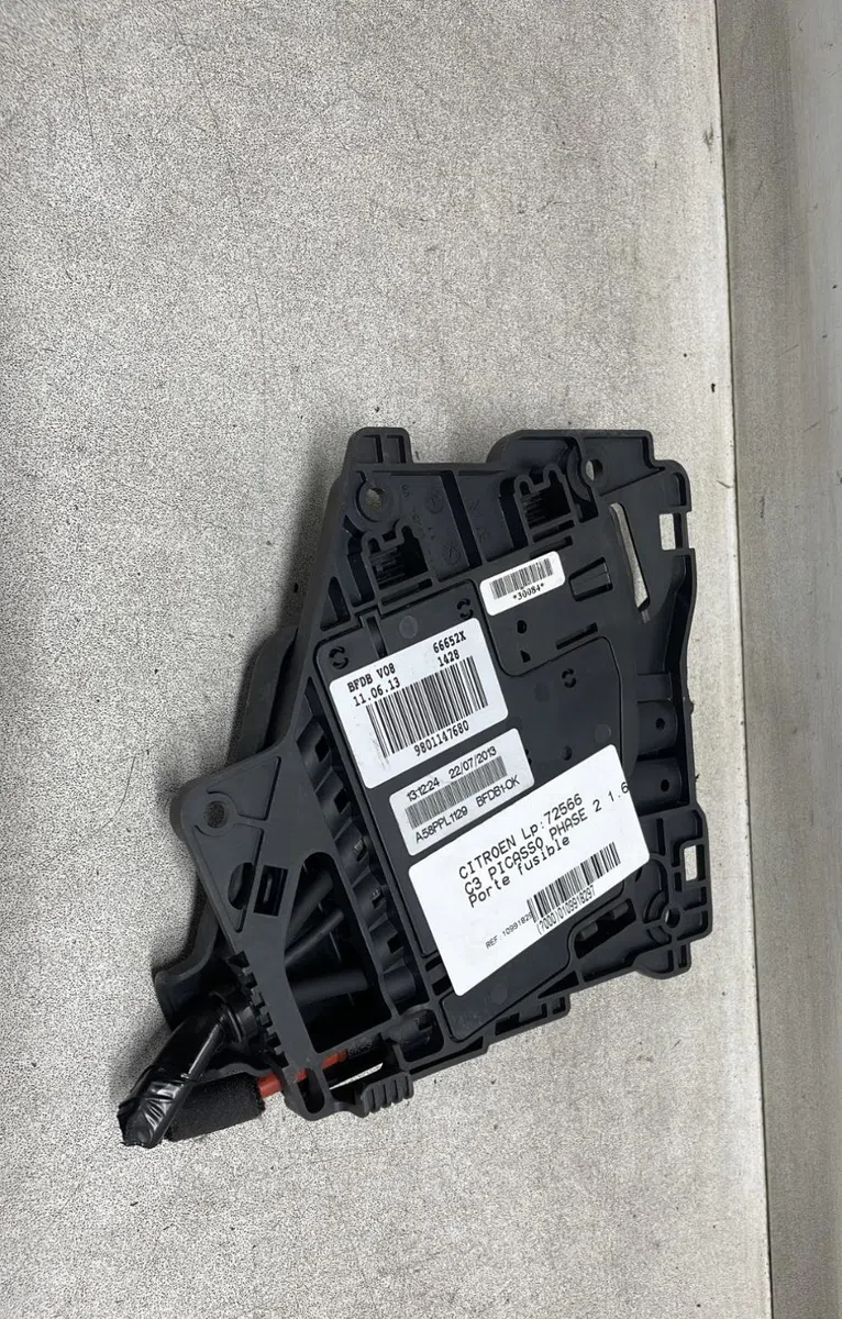 Platine fusible habitacle Citroen C3 PICASSO (SH_) 1.6 hdi 90 (2010) 5 portes occasion