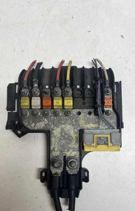 Platine fusible habitacle Citroen C4 PICASSO I Monospace (UD_) 1.8 i 16v (2007-2011) occasion