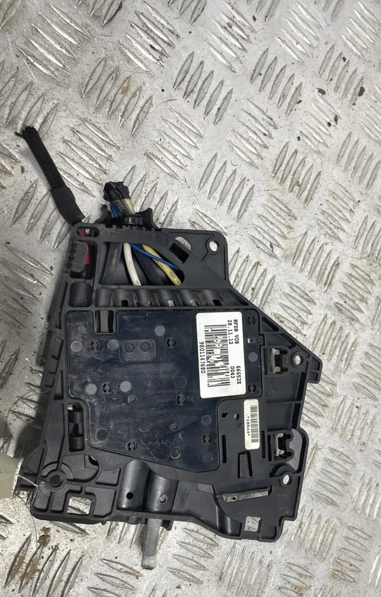 Platine fusible habitacle CITROEN DS3 PHASE 1 occasion